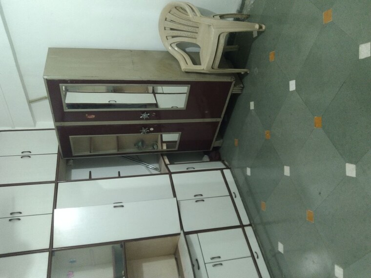 Kitchen, mig-colony-gokhalenagar 2 Bedroom 1000 Sq.Ft. Apartment In Gokhalenagar Pune 10569061