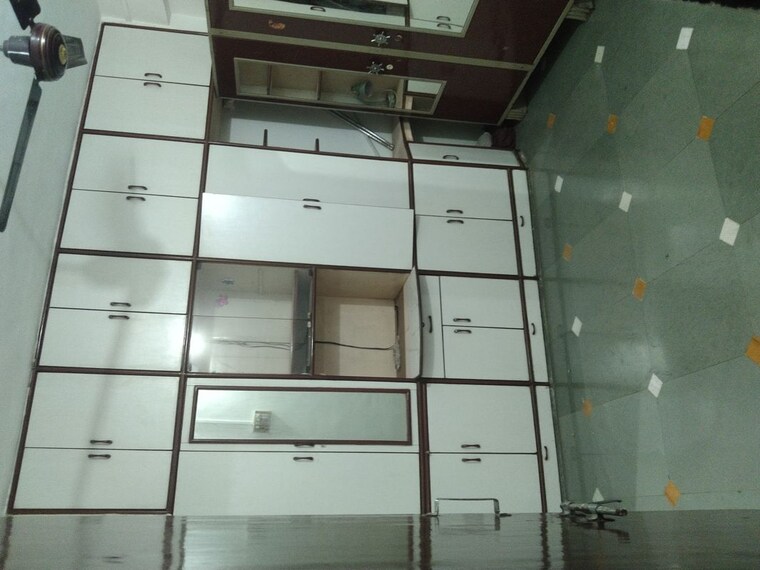 Kitchen, mig-colony-gokhalenagar 2 Bedroom 1000 Sq.Ft. Apartment In Gokhalenagar Pune 10569061