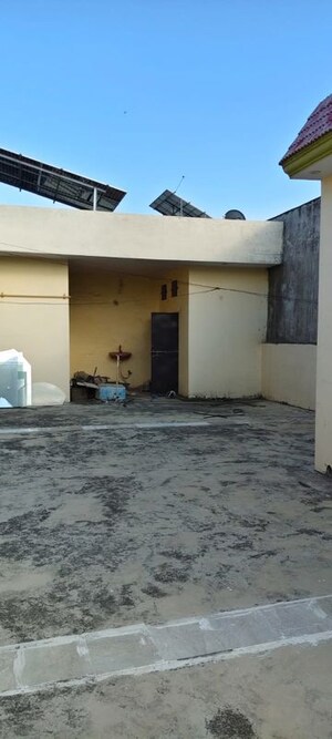 Room in 4 BHK Independent House at Vrindavan Yojna – for Sale