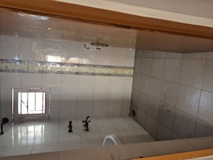 Bathroom in 2.5 BHK Apartment at Mayur Vihar – for Sale