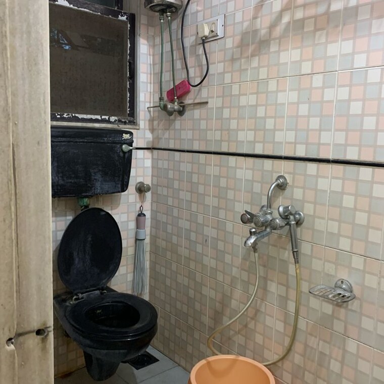 Bathroom, yogananda-chs 2 Bedroom 700 Sq.Ft. Apartment In Borivali West Mumbai 10569277