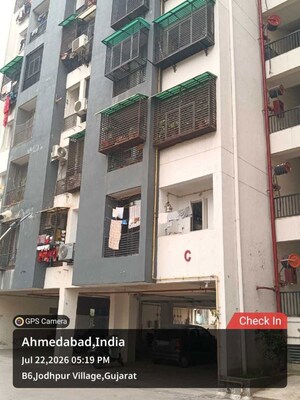  Apartment For Sale in Shyamal