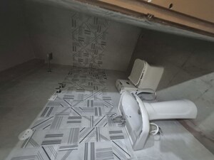 Bathroom in 3.5 BHK Builder Floor at Mayur Vihar – for Sale