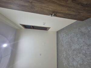 Room in 3.5 BHK Builder Floor at Mayur Vihar – for Sale