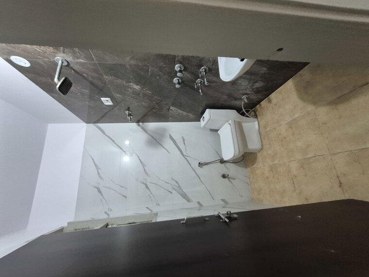 Washroom, mayur vihar 2.5 Bedroom 550 Sq.Ft. Builder Floor In Mayur Vihar Delhi 10569282