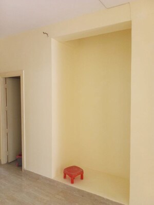 Room in 3 BHK Builder Floor at BPTP Parkland, Sector 75 – for Sale