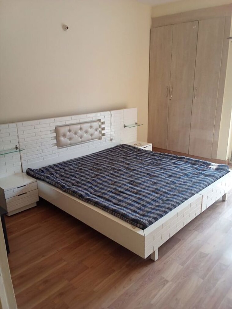 Bedroom, bptp-parkland 3 Bedroom 180 Sq.Yd. Builder Floor In Sector 75 Faridabad 10569285