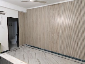 Room in 3 BHK Builder Floor at Unitech South City II, Sector 50 – for Rent