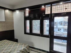 3 BHK + Servant Room Builder Floor For Rent in Unitech South City II