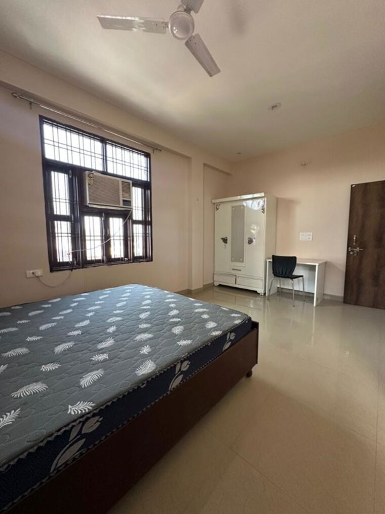 Bedroom, alphacorp-sky1 1 Bedroom 700 Sq.Ft. Builder Floor In Sector 15 Gurgaon 10569028