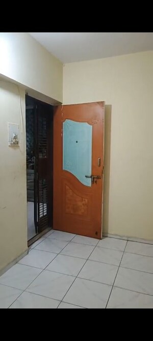 Furnished Amenities in 1 BHK Apartment at Purushottam Plaza, Kasarvadavali – for Rent