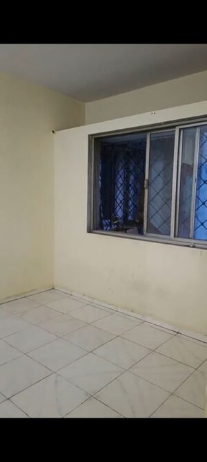 Room in 1 BHK Apartment at Purushottam Plaza, Kasarvadavali – for Rent