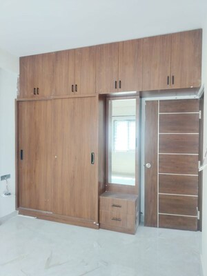 Room in 2 BHK Builder Floor at Hsr Layout Sector 2 – for Rent