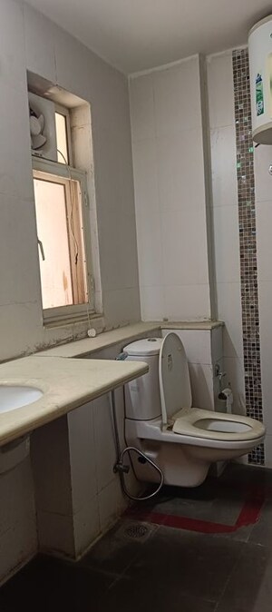Balcony in 3.5 BHK Apartment at Unitech Harmony, Sector 50 – for Rent