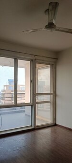 3.5 BHK + Servant Room,Study Room 2200 Sq.Ft. Apartment in Unitech Harmony