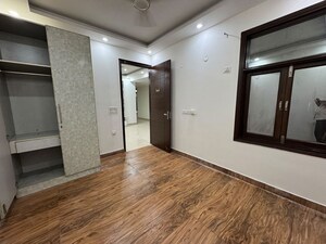 Room in 3 BHK Builder Floor at Chattarpur – for Rent