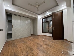 3 BHK Builder Floor For Rent in Chattarpur