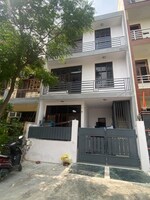 6 BHK + Servant Room 60 Sq.Mt. Independent House in Delta I Greater Noida