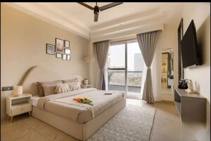 Bedroom in 3 BHK Apartment at Gomti Nagar – for Rent