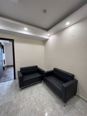 Living Room in 1 BHK Builder Floor at Sector 43 – for Rent