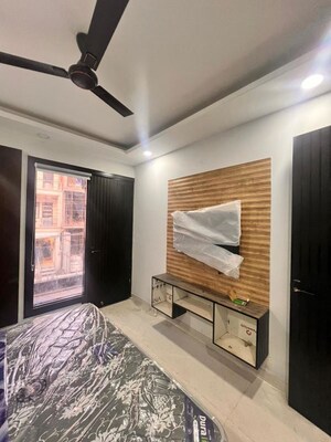 Bedroom in 1 BHK Builder Floor at Sector 43 – for Rent
