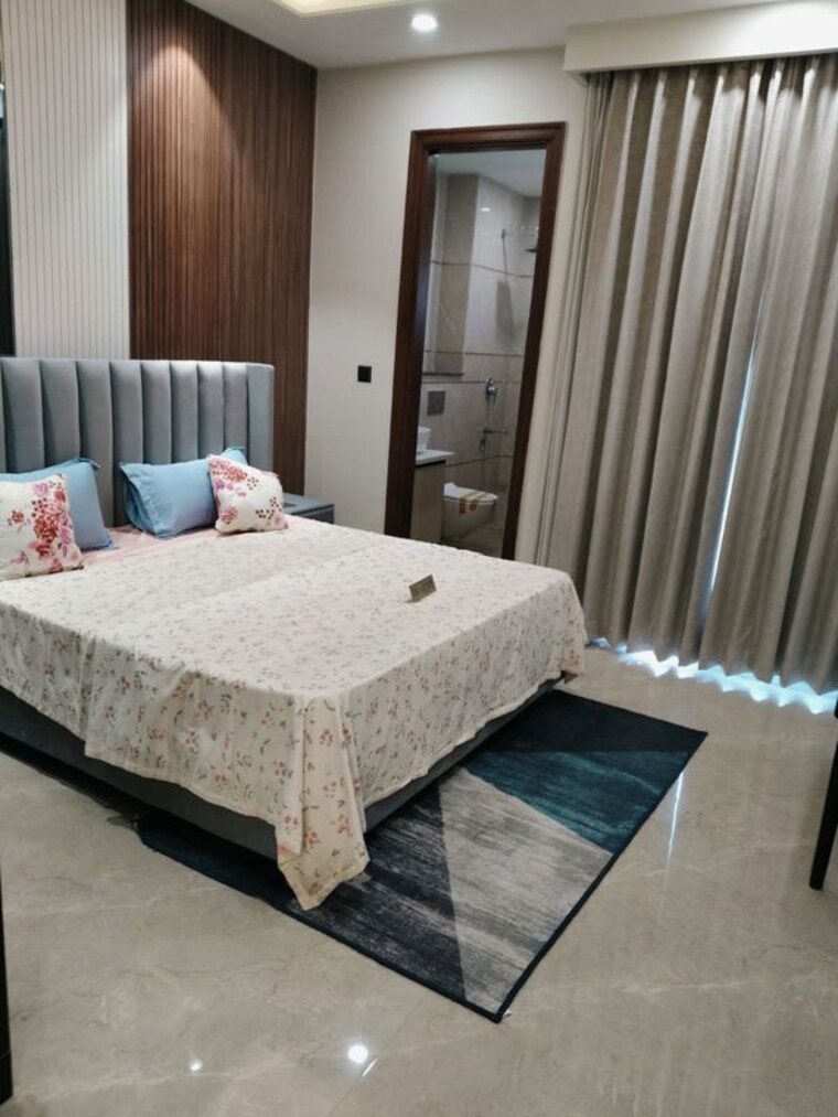 Bedroom, sector 63a 3 Bedroom 179 Sq.Yd. Builder Floor In Sector 63a Gurgaon 10496053