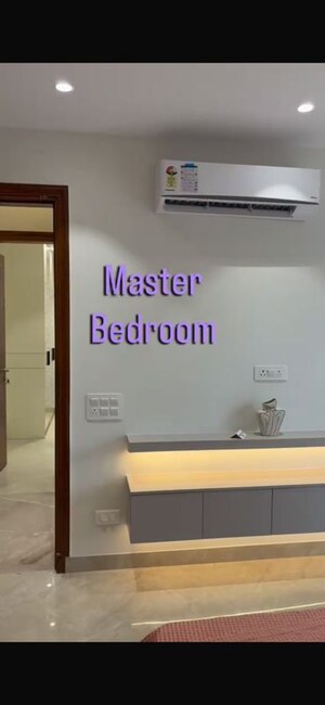  3.5 BHK Builder Floor at BPTP Amstoria, Sector 102 – for Sale
