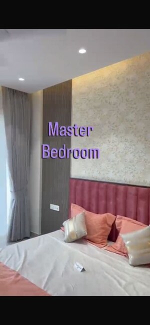 Bedroom in 3.5 BHK Builder Floor at BPTP Amstoria, Sector 102 – for Sale