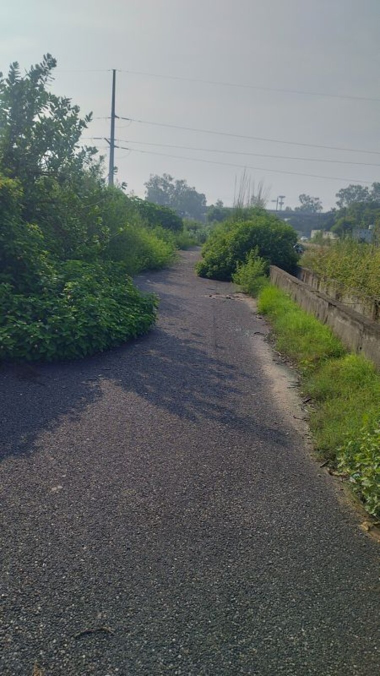 Garden, raj nagar extension Commercial Industrial Plot 1100 Sq.Yd. In Raj Nagar Extension Ghaziabad 10569494