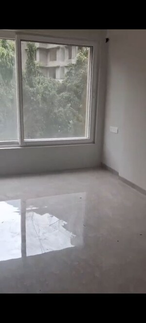 Room in 1 BHK Apartment at Pratham 5TH Element, Andheri West – for Rent