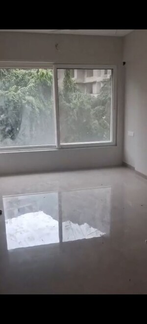 Room in 2 BHK Apartment at Pratham 5TH Element, Andheri West – for Rent