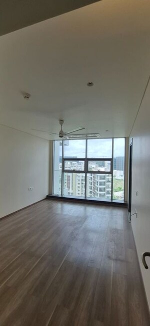 Room in 4 BHK Apartment at Panchshil Towers, Kharadi – for Sale