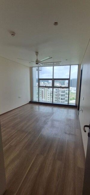 Room in 4 BHK Apartment at Panchshil Towers, Kharadi – for Sale