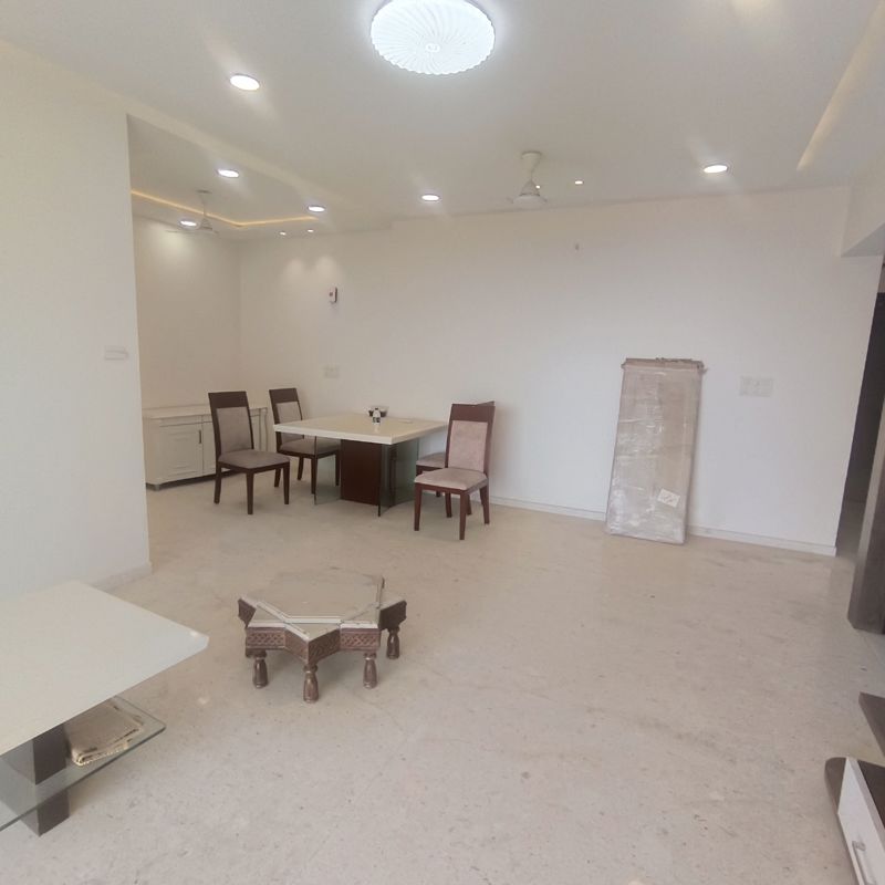 3.5 BHK + Prayer Room Apartment For Rent in Runwal Elegante