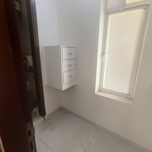 Bathroom in 3.5 BHK Apartment at Runwal Elegante, Andheri West – for Rent