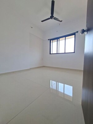 Room in 2 BHK Apartment at Lotus Unity, Versova – for Sale