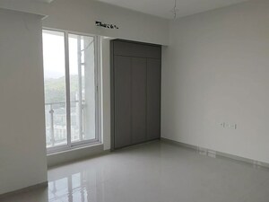 Room in 1 BHK Apartment at Raunak 108, Kasarvadavali – for Rent