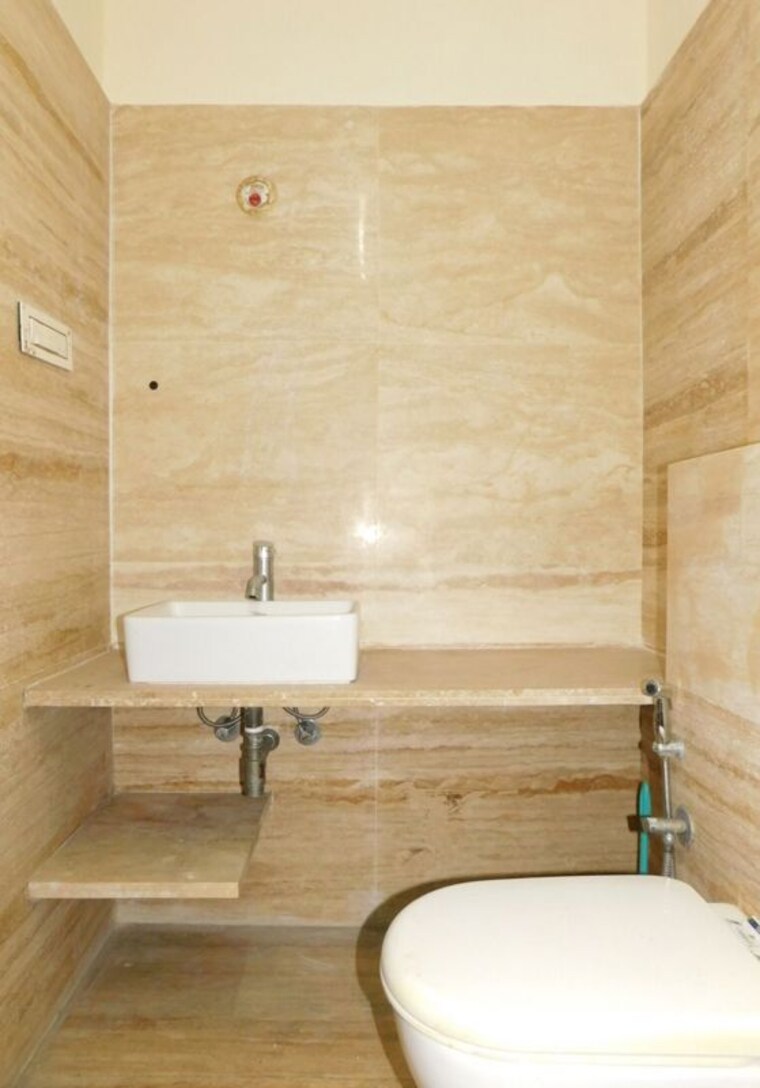 Bathroom, shreedham-classic 2 Bedroom 763 Sq.Ft. Apartment In Goregaon West Mumbai 10569598