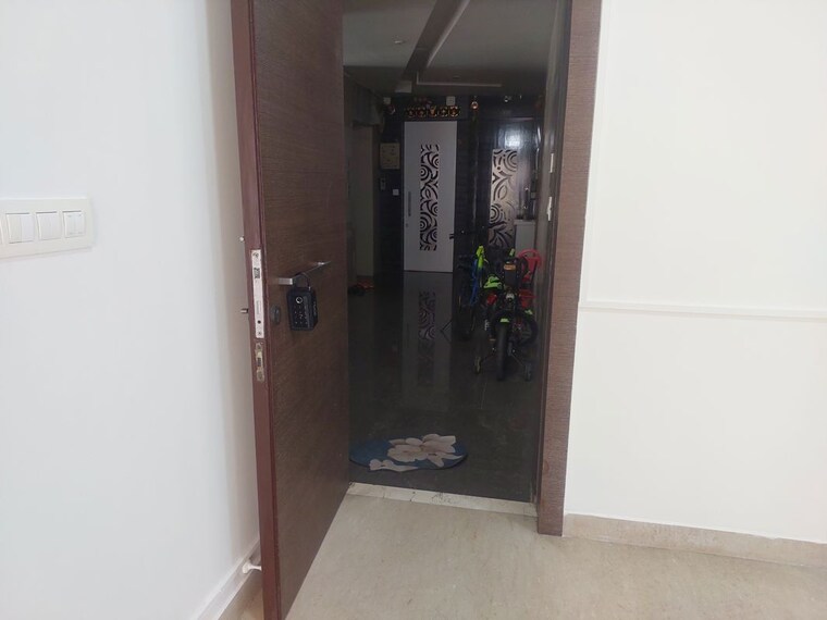 Room, swastik-park-chs-goregaon 4 Bedroom 1500 Sq.Ft. Apartment In Goregaon West Mumbai 10569602