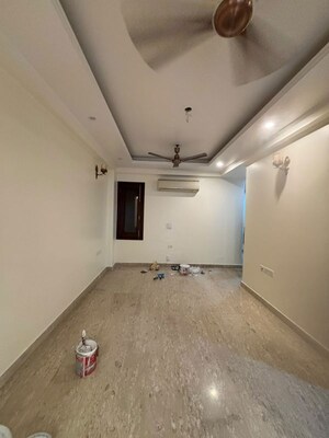 Room in 3 BHK Builder Floor at Greater Kailash I – for Rent