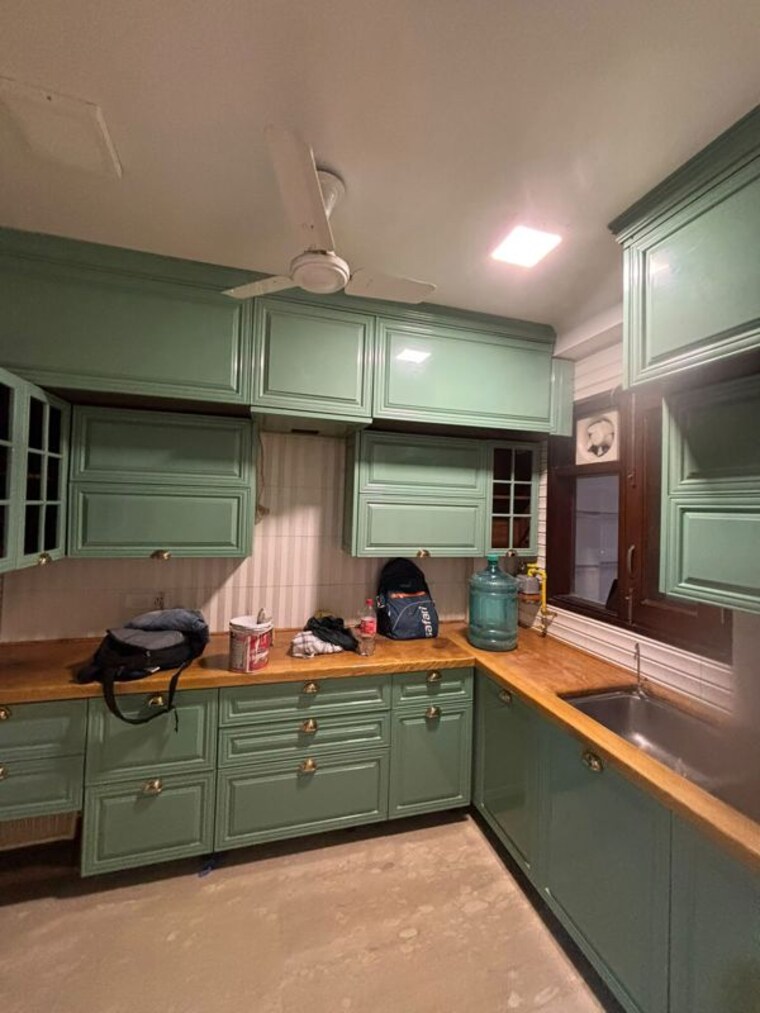 Kitchen, greater kailash i 3 Bedroom 208 Sq.Yd. Builder Floor In Greater Kailash I Delhi 10569616