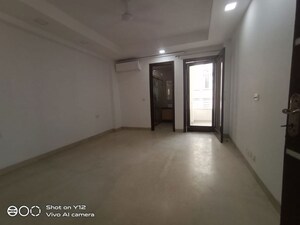 Room in 3 BHK Builder Floor at Greater Kailash I – for Rent