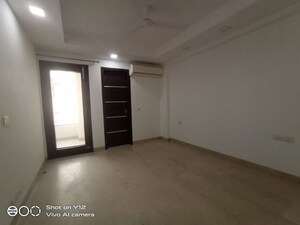 Room in 3 BHK Builder Floor at Greater Kailash I – for Rent