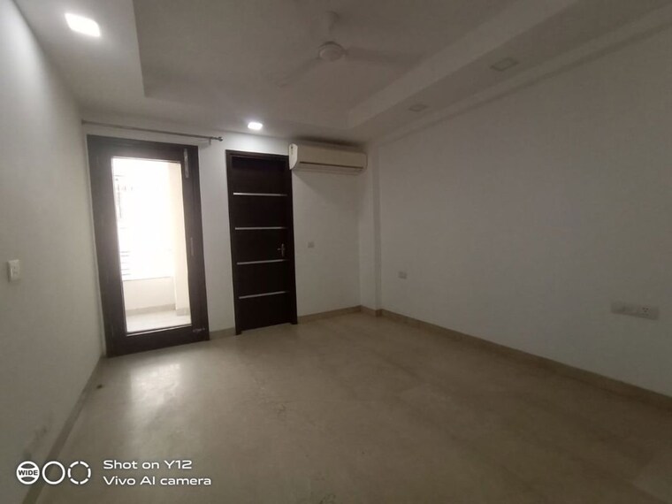 Room, greater kailash i 3 Bedroom 208 Sq.Ft. Builder Floor In Greater Kailash I Delhi 10569620