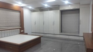 Room in 3 BHK Builder Floor at Jubilee Hills – for Rent