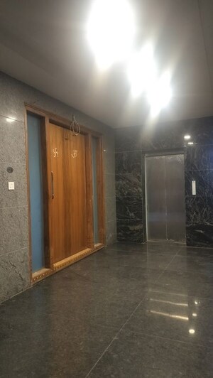 Room in 3 BHK Builder Floor at Jubilee Hills – for Rent