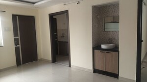 Room in 3 BHK Apartment at Jubilee Hills – for Rent