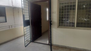Room in 3 BHK Apartment at Jubilee Hills – for Rent