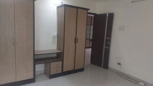 Room in 3 BHK Apartment at Jubilee Hills – for Rent