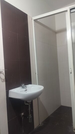 Bathroom in 3 BHK Apartment at Jubilee Hills – for Rent